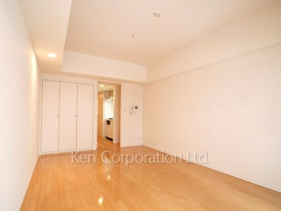 Living-Dining ※Photo of the same layout on 5 floor. Decoration and fixture may differ.