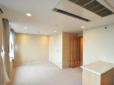 Living-Dining ※Photo of the same layout on 29 floor. Decoration and fixture may differ.