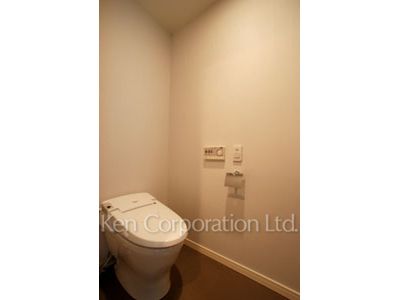Lavatory ※Photo of the same layout on 30 floor. Decoration and fixture may differ.