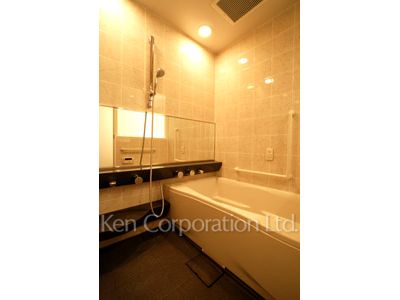 Bath ※Photo of the same layout on 24 floor. Decoration and fixture may differ.