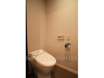 Lavatory ※Photo of the same layout on 24 floor. Decoration and fixture may differ.