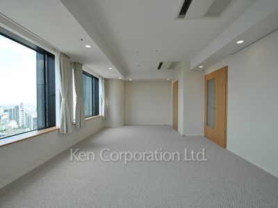 Living-Dining ※Photo of the same layout on 29 floor. Decoration and fixture may differ.