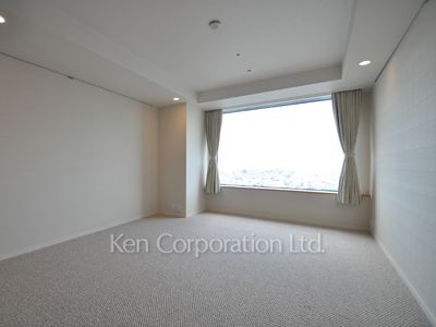 Bedroom ※Photo of the same layout on 29 floor. Decoration and fixture may differ.