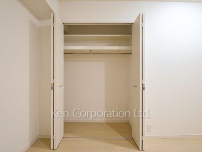 Closet ※Photo of the same layout on 4 floor. Decoration and fixture may differ.