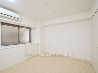 Bedroom ※Photo of the same layout on 4 floor. Decoration and fixture may differ.