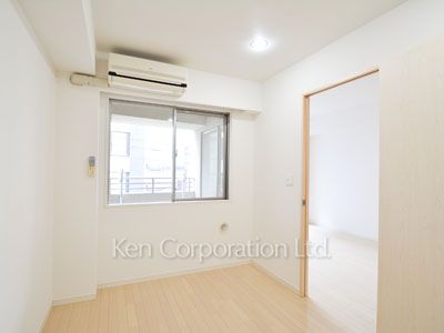 Other Room ※Photo of the same layout on 4 floor. Decoration and fixture may differ.