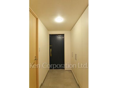 Entrance ※Photo of the same layout on 2 floor. Decoration and fixture may differ.
