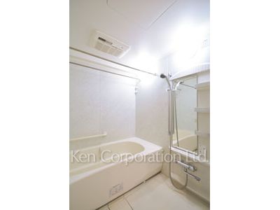 Bath ※Photo of the same layout on 2 floor. Decoration and fixture may differ.