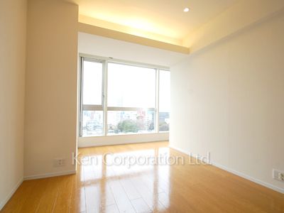 Bedroom ※Photo of the same layout on 10 floor. Decoration and fixture may differ.