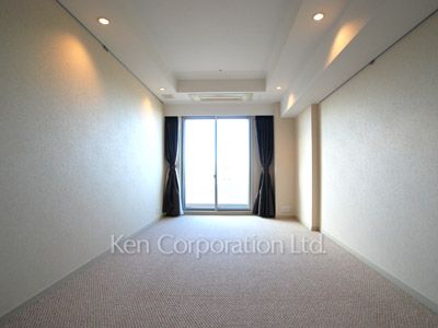 Bedroom ※Photo of the same layout on 46 floor. Decoration and fixture may differ.