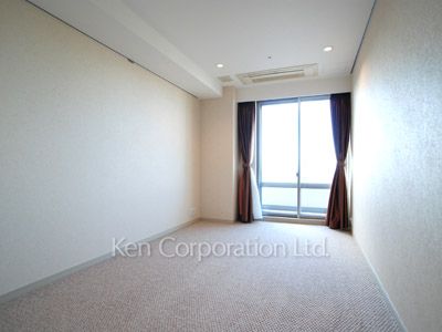 Other Room ※Photo of the same layout on 46 floor. Decoration and fixture may differ.