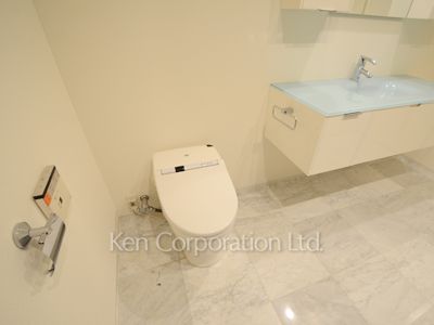 Lavatory
