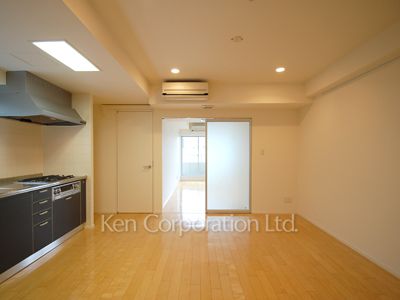 Living-Dining ※Photo of the same layout on 3 floor. Decoration and fixture may differ.