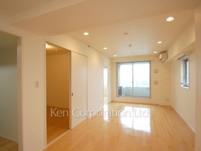 Living-Dining ※Photo of the same layout on 4 floor. Decoration and fixture may differ.