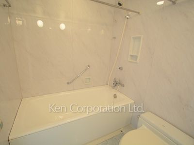 Bath ※Photo of the same layout on 7 floor. Decoration and fixture may differ.