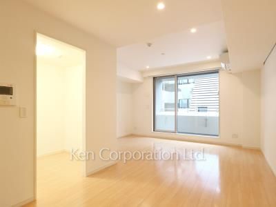 Living-Dining ※Photo of the same layout on 3 floor. Decoration and fixture may differ.
