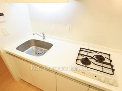 Kitchen ※Photo of the same layout on 3 floor. Decoration and fixture may differ.
