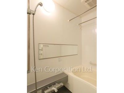 Bath ※Photo of the same layout on 3 floor. Decoration and fixture may differ.