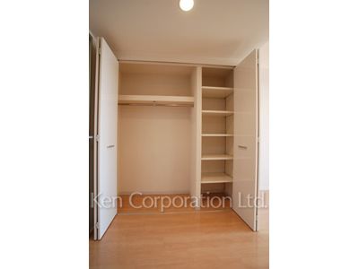 Closet ※Photo of the same layout on 7 floor. Decoration and fixture may differ.