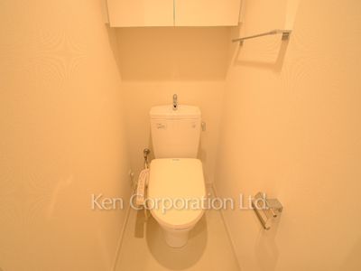 Lavatory ※Photo of the same layout on 11 floor. Decoration and fixture may differ.