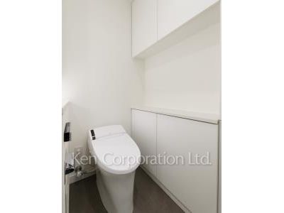 Lavatory ※Photo of the same layout on 6 floor. Decoration and fixture may differ.