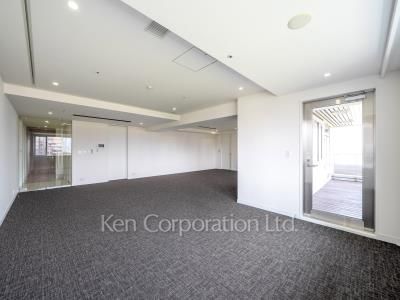 Living-Dining ※Photo of the same layout on 7 floor. Decoration and fixture may differ.