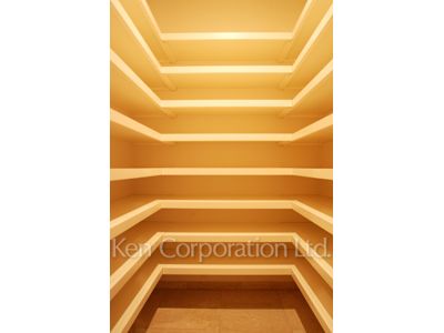 Shoes-In Closet ※Photo of the same layout on 11 floor. Decoration and fixture may differ.
