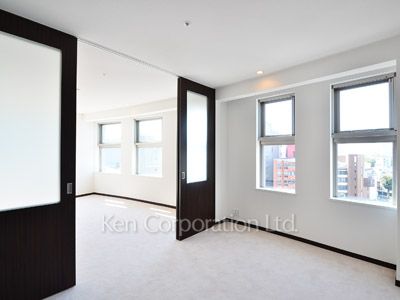 Bedroom ※Photo of the same layout on 12 floor. Decoration and fixture may differ.