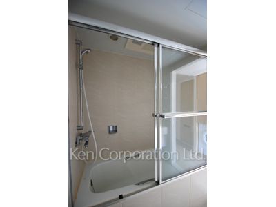 Bath ※Photo of the same layout on 9 floor. Decoration and fixture may differ.