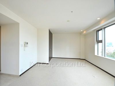 Living-Dining ※Photo of the same layout on 12 floor. Decoration and fixture may differ.
