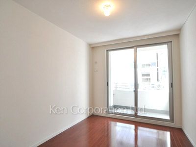 Bedroom ※Photo of the same layout on 3 floor. Decoration and fixture may differ.