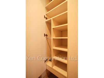 Shoes Closet