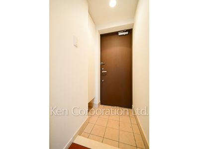 Entrance ※Photo of the same layout on 3 floor. Decoration and fixture may differ.