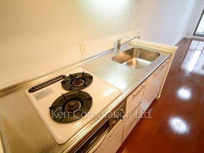 Kitchen ※Photo of the same layout on 3 floor. Decoration and fixture may differ.