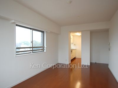 Living-Dining ※Photo of the same layout on 7 floor. Decoration and fixture may differ.