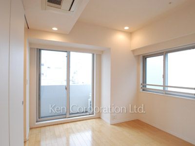 Bedroom ※Photo of the same layout on 9 floor. Decoration and fixture may differ.
