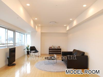 Living-Dining ※Photo of the same layout on 14 floor. Decoration and fixture may differ.