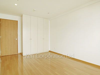 Bedroom ※Photo of the same layout on 2 floor. Decoration and fixture may differ.