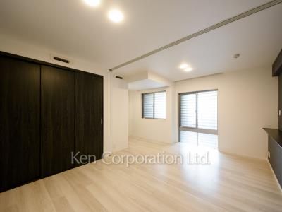Service room (Extra room space)