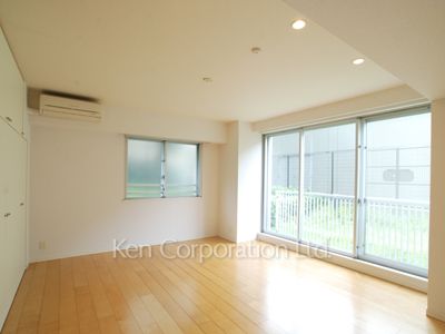 Bedroom ※Photo of the same layout on 1 floor. Decoration and fixture may differ.