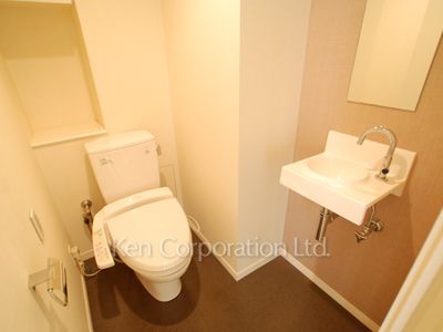 Lavatory ※Photo of the same layout on 1 floor. Decoration and fixture may differ.