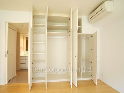 Closet ※Photo of the same layout on 1 floor. Decoration and fixture may differ.
