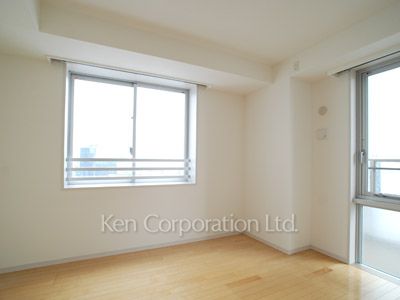 Bedroom ※Photo of the same layout on 21 floor. Decoration and fixture may differ.