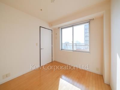 Bedroom ※Photo of the same layout on 18 floor. Decoration and fixture may differ.