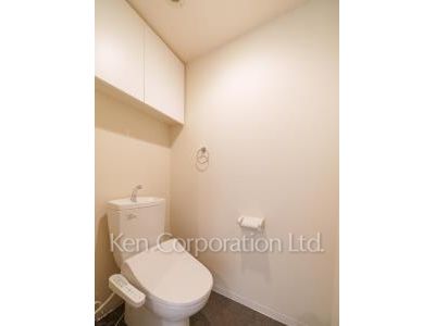 Lavatory ※Photo of the same layout on 18 floor. Decoration and fixture may differ.