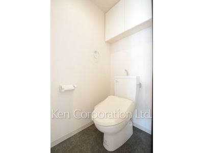 Lavatory ※Photo of the same layout on 16 floor. Decoration and fixture may differ.