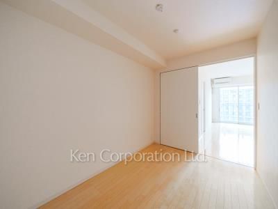Bedroom ※Photo of the same layout on 9 floor. Decoration and fixture may differ.