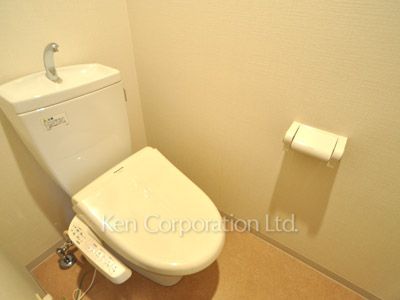 Lavatory ※Photo of the same layout on 29 floor. Decoration and fixture may differ.
