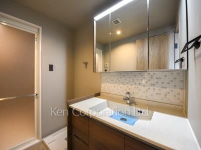 Powder Room