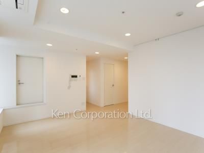 Living-Dining ※Photo of the same layout on 6 floor. Decoration and fixture may differ.